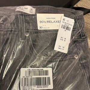 Abercrombie & Fitch 90's Relaxed Denim Jeans